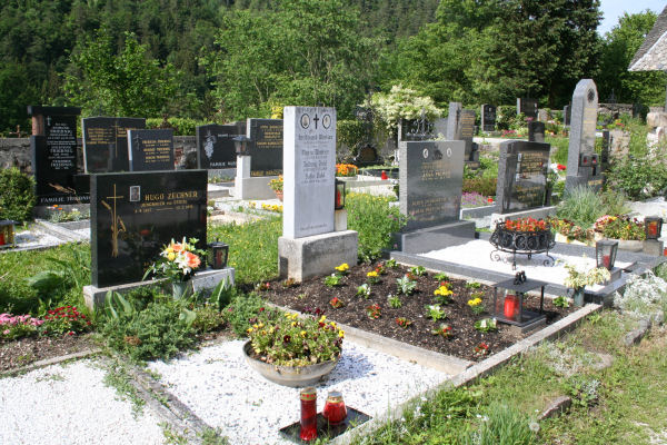 Datei:Friedhof2.jpg